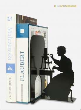 Bookend Marie Curie working with the electroscope
