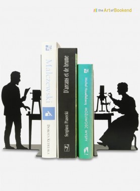 Bookends Pierre and Marie Curie featuring the physicians working in their laboratory. Height 19 cm