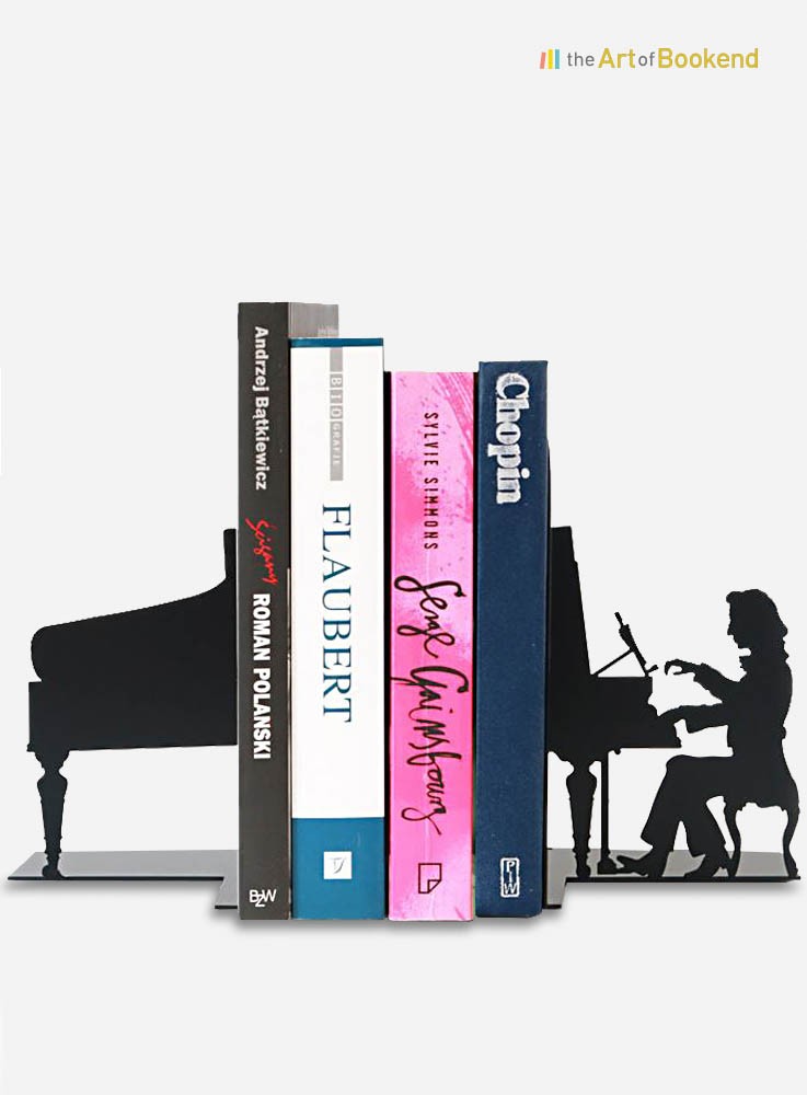 The stunning set of bookends Frédéric Chopin. Height 19 cm